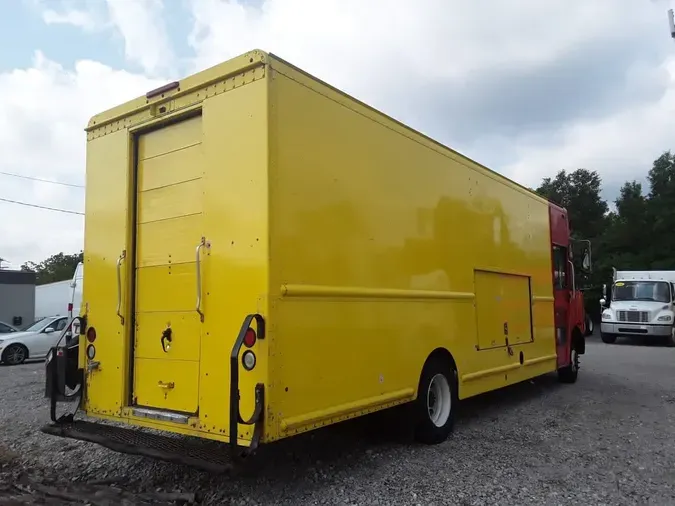 2016 FRTLR CUSTOM CHASSIS CORP MT55