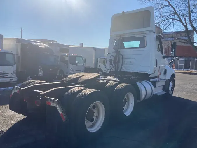 2019 NAVISTAR INTERNATIONAL LT625 DAYCAB T/A