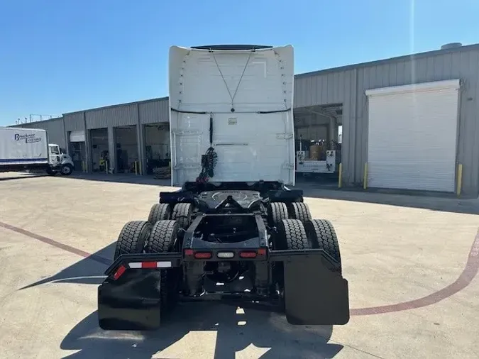 2019 VOLVO VNL64T760