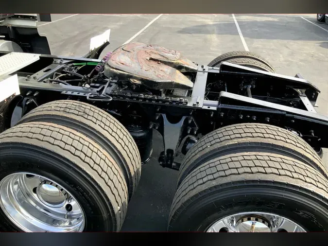 2021 INT LT625 6x40985712c48aa96e583dd02af6cf7cb9d