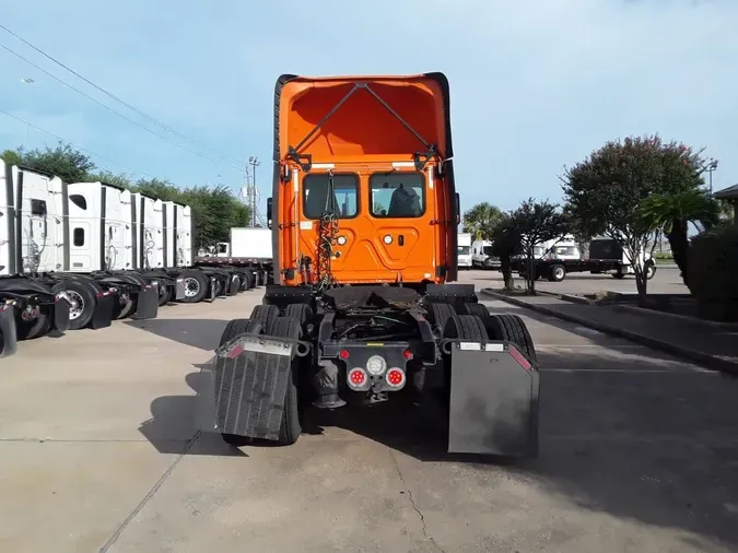 2019 FREIGHTLINER NEW CASCADIA PX12664