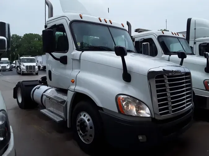 2019 FREIGHTLINER CASCADIA 125