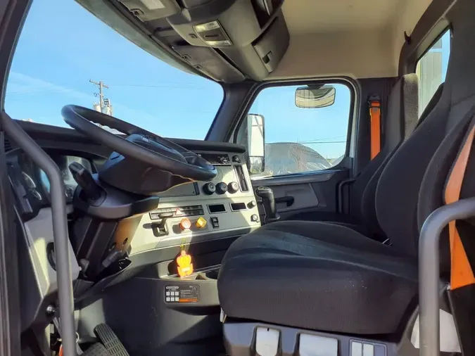 2020 FREIGHTLINER/MERCEDES NEW CASCADIA 116