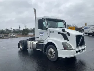 2016 VOLVO VNL42300