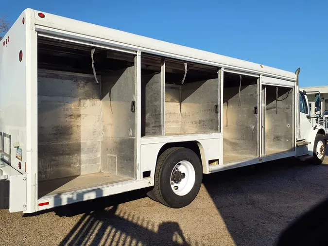 2015 FREIGHTLINER/MERCEDES M2 106