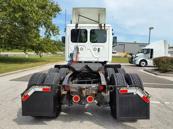 2019 FREIGHTLINER NEW CASCADIA PX12664
