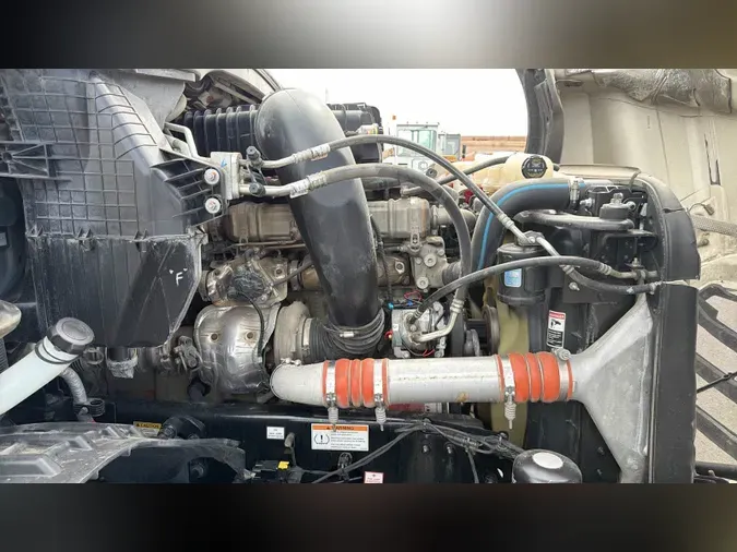 2023 Freightliner Cascadia 126