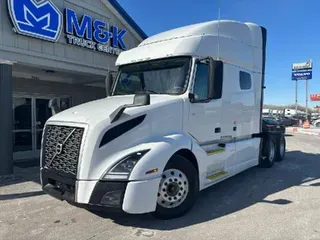 2021 VOLVO VNL64T740