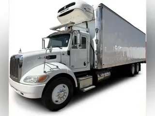2019 Peterbilt 348