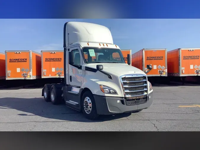2019 Freightliner Cascadia 126099ef7683e8ae23fe16772c4c8d46391