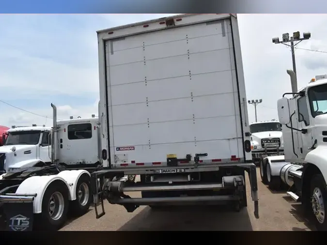 2019 FREIGHTLINER BUSINESS CLASS M2 106