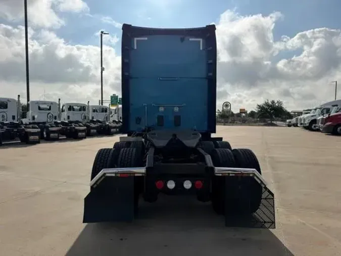 2023 Kenworth T680