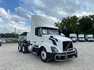 2018 Volvo VNL64300