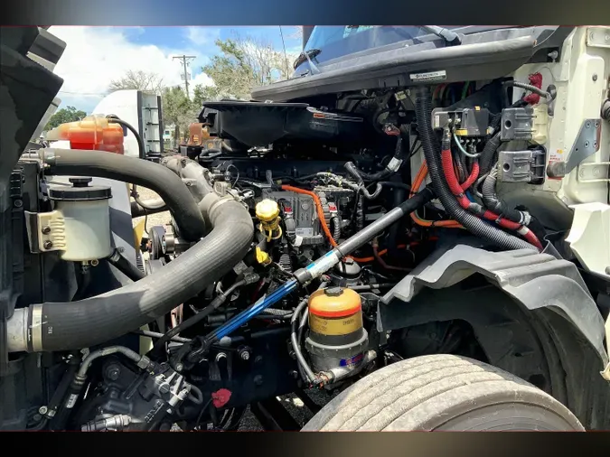 2019 INT LT625 6x4
