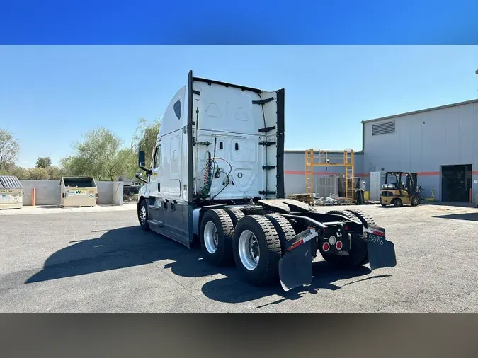 2021 Freightliner Cascadia