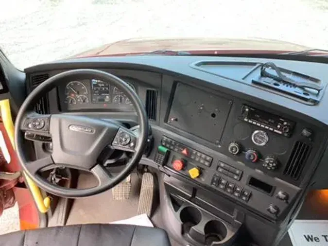 2023 Freightliner Cascadia