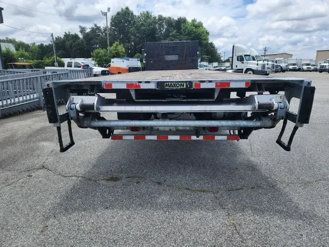 2016 FREIGHTLINER M2 106