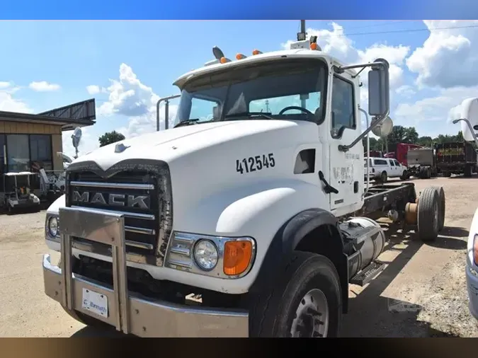 2007 MACK GRANITE CV713