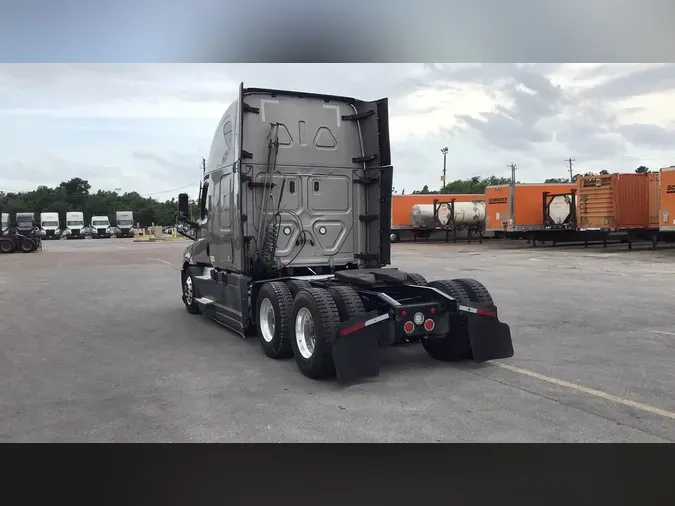 2023 Freightliner Cascadia