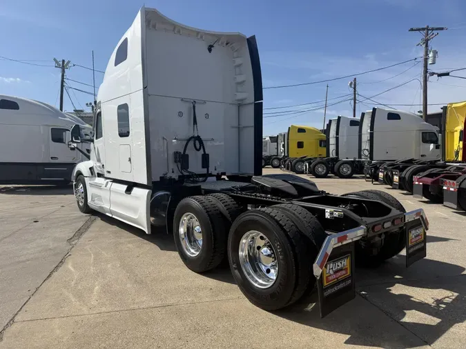 2024 Peterbilt 579