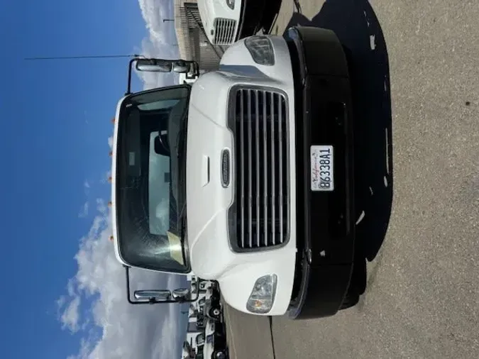 2014 FREIGHTLINER/MERCEDES M2 106