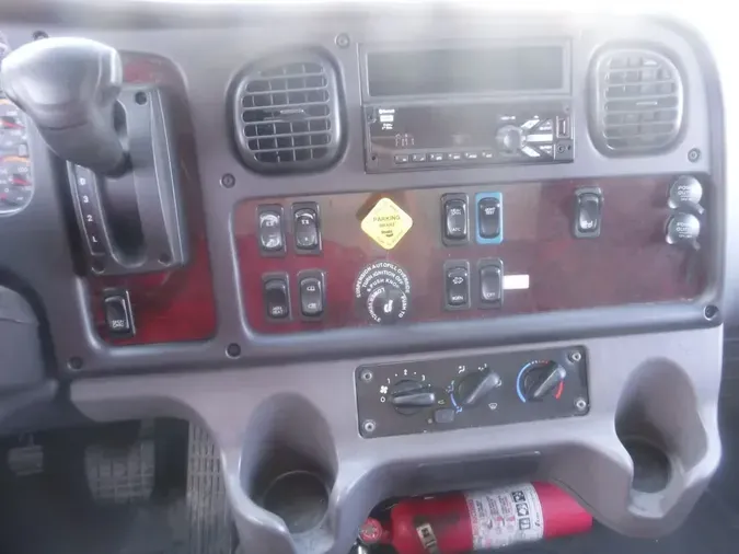 2019 FREIGHTLINER/MERCEDES M2 106