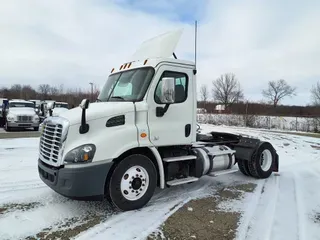 2016 FREIGHTLINER/MERCEDES CASCADIA 113