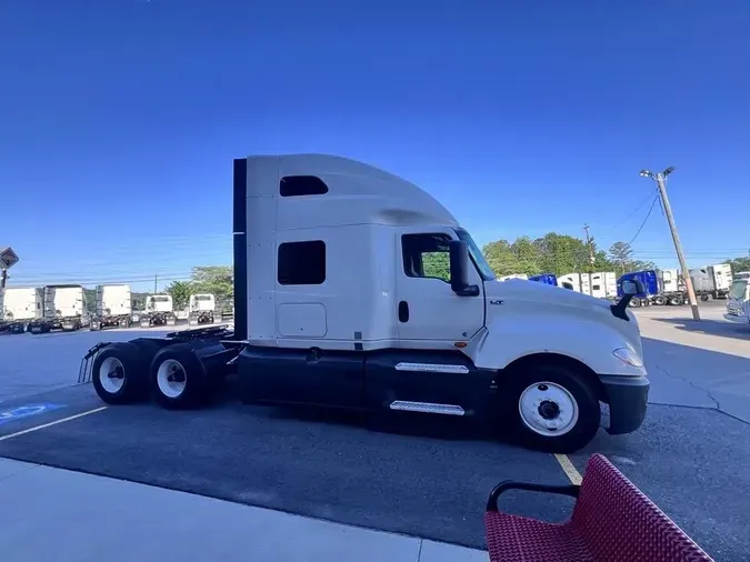 2022 International LT625