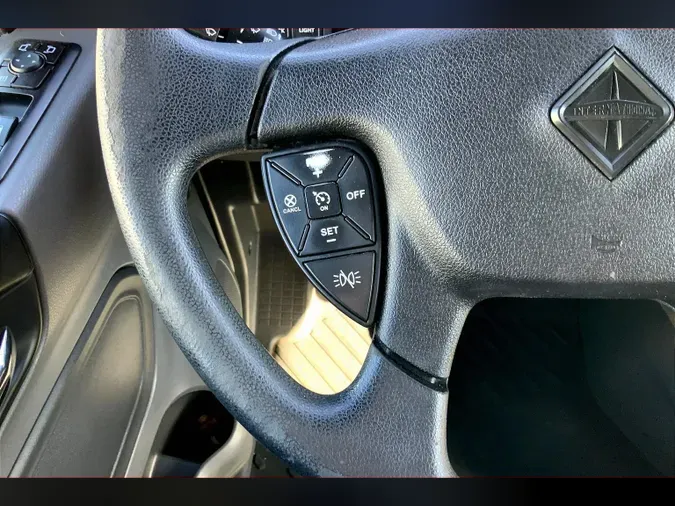 2021 INT LT625 6x4