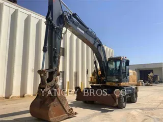 2010 John Deere & CO. 220DW