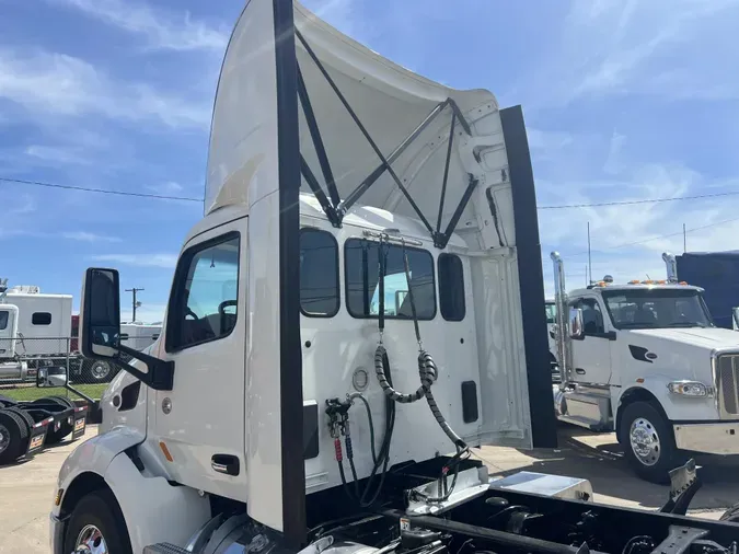 2021 Peterbilt 579