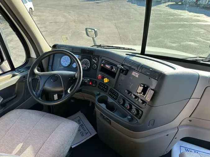 2019 FREIGHTLINER CASCADIA