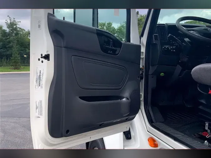 2021 INT LT625 6x4