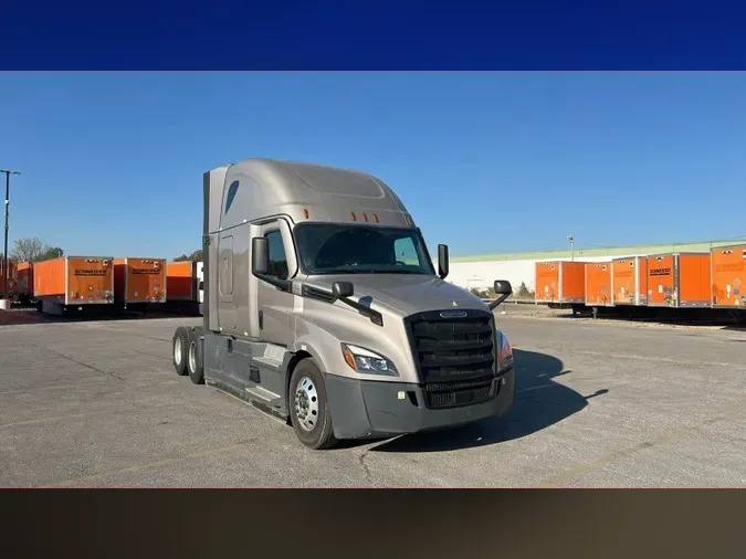 2023 Freightliner Cascadia 12609c92ecef351fd6ac76a2f9cf01e67ad