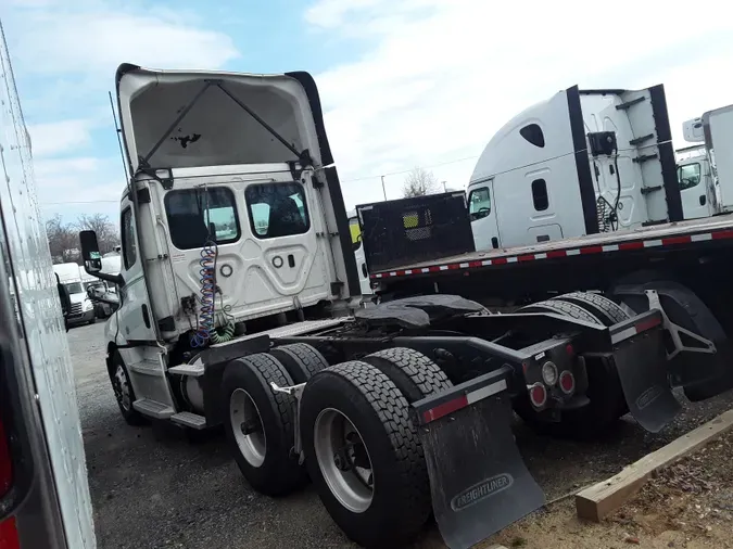 2019 FREIGHTLINER/MERCEDES NEW CASCADIA PX12664