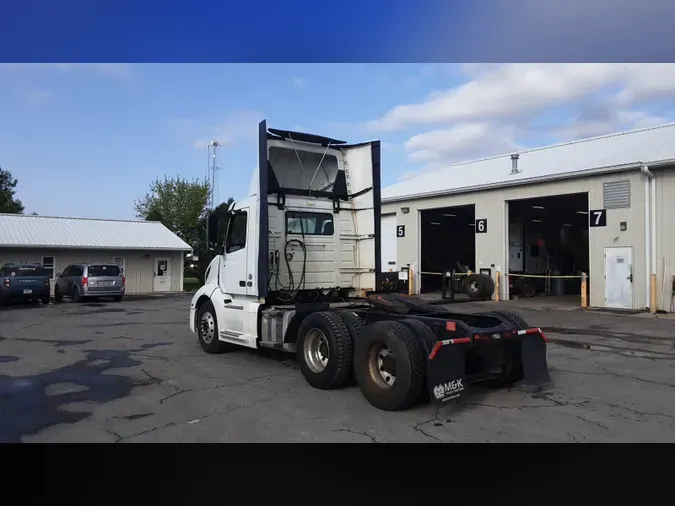 2019 Volvo VNL300