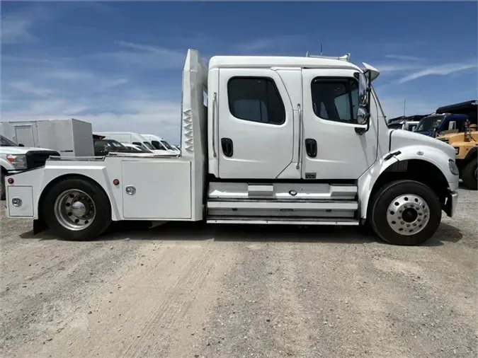 2008 FREIGHTLINER BUSINESS CLASS M2 106