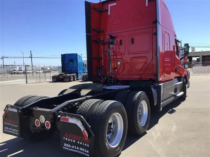 2021 FREIGHTLINER CA126