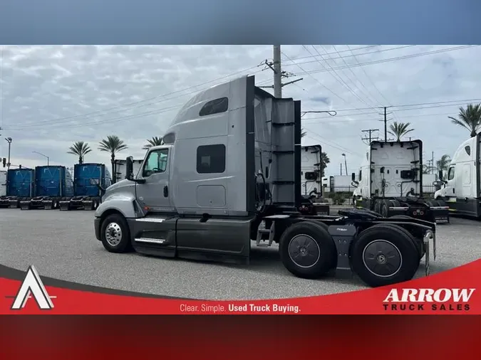 2022 INTERNATIONAL LT