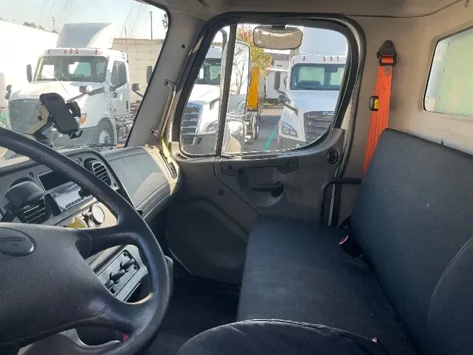 2018 Freightliner M2