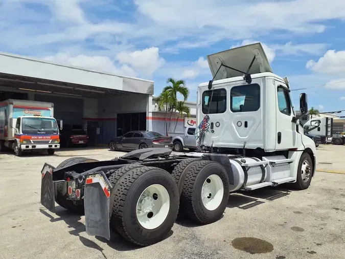 2020 FREIGHTLINER/MERCEDES NEW CASCADIA PX1266409d2e9954c1329fbb1ce3e3cb807ff4c