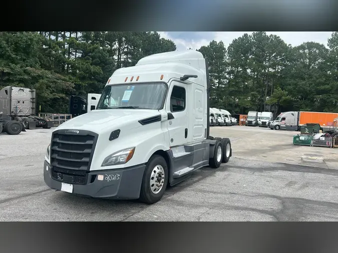 2020 Freightliner Cascadia 126