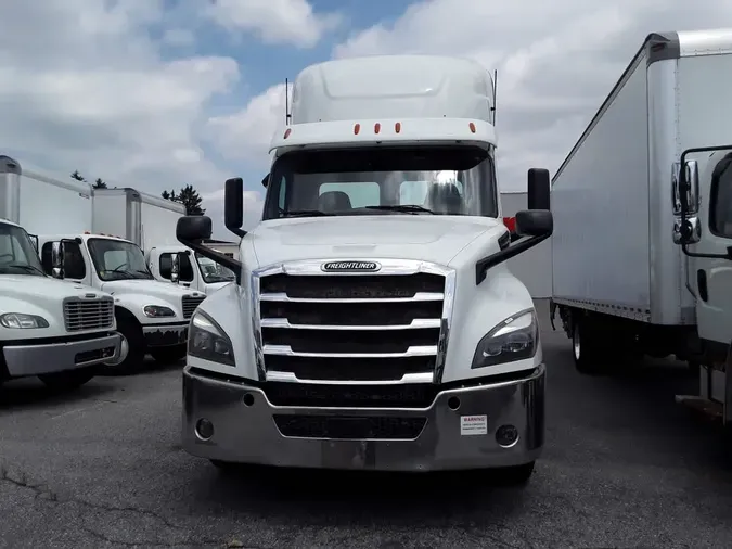 2019 FREIGHTLINER NEW CASCADIA 126