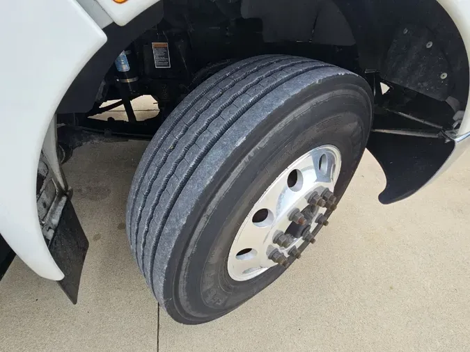 2018 KENWORTH T370