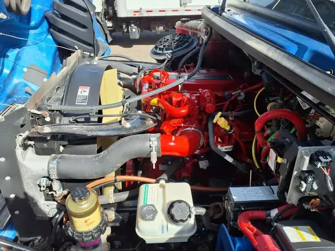 2019 FREIGHTLINER M2 106