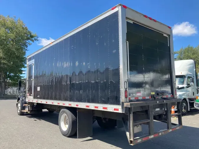 2017 FREIGHTLINER M2 106