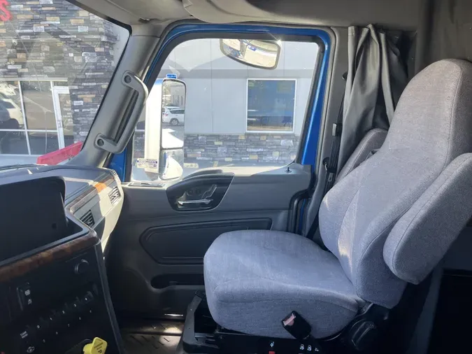 2022 International LT625