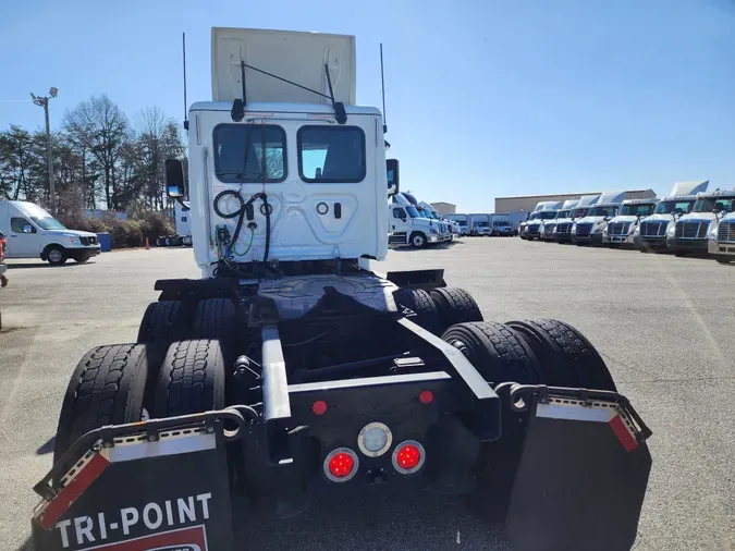 2019 FREIGHTLINER/MERCEDES CASCADIA 125