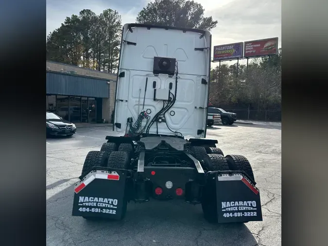 2020 FREIGHTLINER CASCADIA