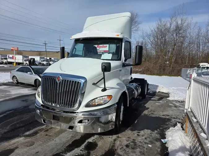 2019 NAVISTAR INTERNATIONAL RH613 DAYCAB S/A09e2c93f4753f2e66a22a551b1028075